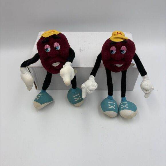 Vintage 1988 California Raisin Posable Plush Figures Plushie Toy Yellow Hat (2) - Picture 1 of 3